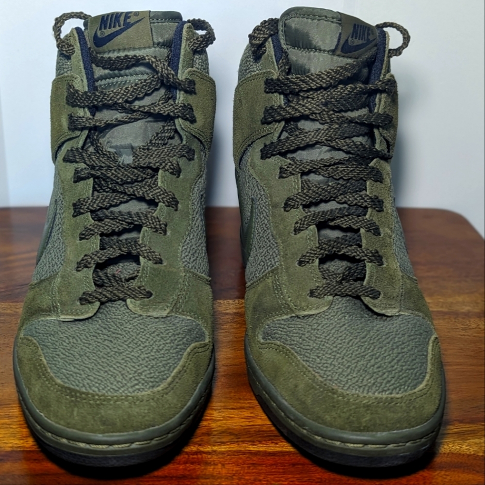 Nike Women's Wedge Dunk Ski Hi Essential Army Green 10.5